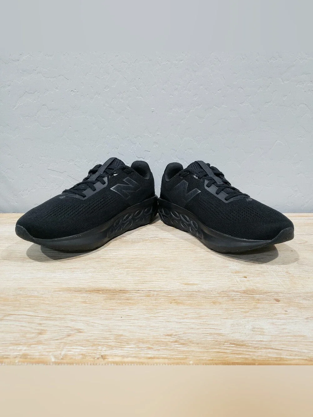 NEW BALANCE Women's Fresh Foam 520 v9 Running Shoes (11D/9.5D Men's) Black
